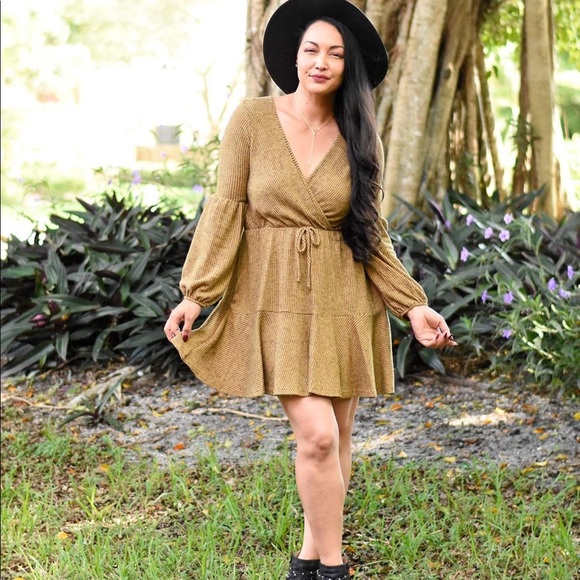 Mustard Dress - Picture 3 of 6